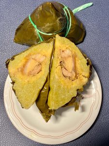 Vanka-Kawat bananenblad gele mung beans en kleefrijst Banh u nhan thijt